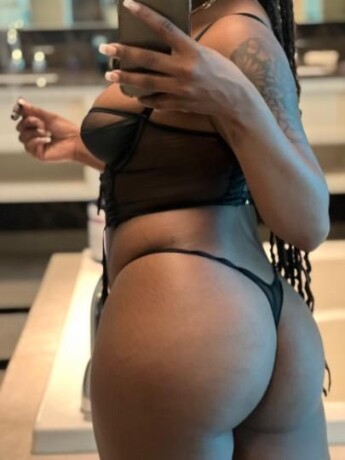 female-escorts-in-chicago-il-312-809-7181-big-1