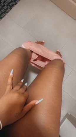 female-escorts-in-savannah-ga-502-219-4326-big-0