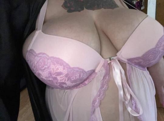 amber-female-escorts-in-cheyenne-wy-702-758-8662-big-1