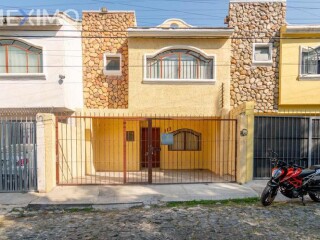 casa-venta-de-3-habitaciones-25-banos-2-estacionamiento-a-en-tlaquepaque-clasf-deportes-y-nautica
