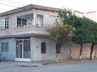 casa-en-venta-con-recamara-en-planta-baja-villas-la-en-torreon-clasf-formacion-y-libros