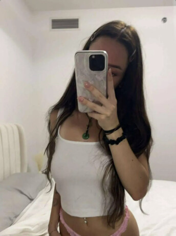 laura-female-escorts-in-greater-sudbury-canada-64-7-327-0418-big-3