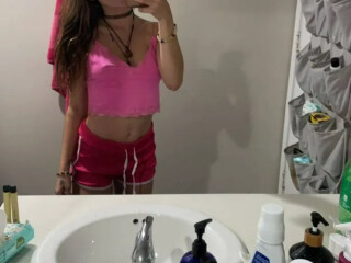party-girlinoutduo-female-escorts-in-montreal-canada