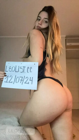 19-year-old-cutie-female-escorts-in-vancouver-canada-big-4