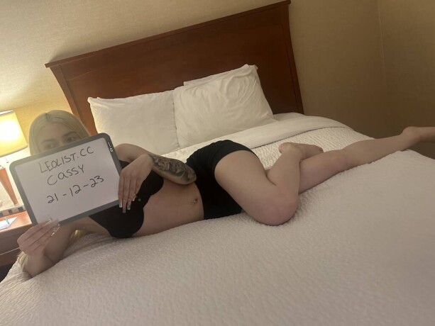 new-in-town-now-in-kitchener-come-play-with-the-best-mouth-female-escorts-in-kitchener-canada-big-3
