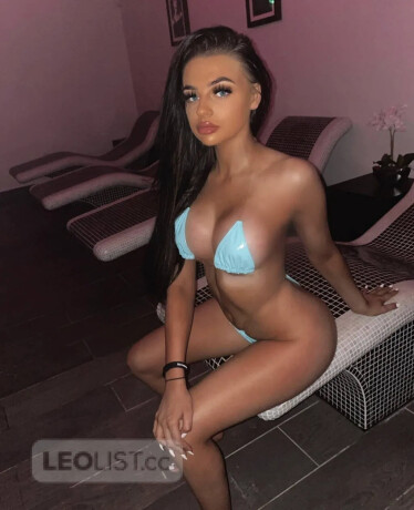 come-have-some-fun-with-a-young-and-beautiful-girl-female-escorts-in-laval-canada-big-3