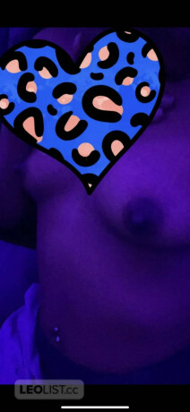 slim-dripping-wet-ebony-available-for-incalls-and-outcalls-female-escorts-in-barrie-canada-big-2