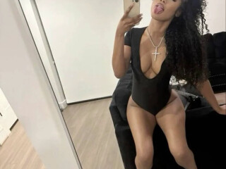 miss-ari-waiting-and-ready-to-leave-you-satisfied-female-escorts-in-halifax-canada