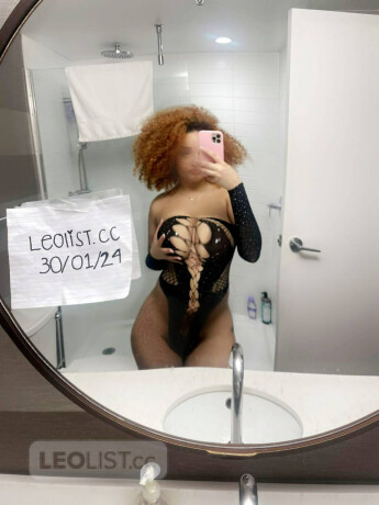 come-try-something-new-and-exotic-squirt-machine-female-escorts-in-ottawa-canada-big-2