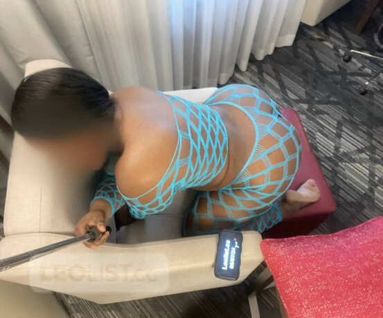 last-day-party-girl-wet-ready-thick-honry-curvy-ebony-female-escorts-in-hamilton-canada-big-4