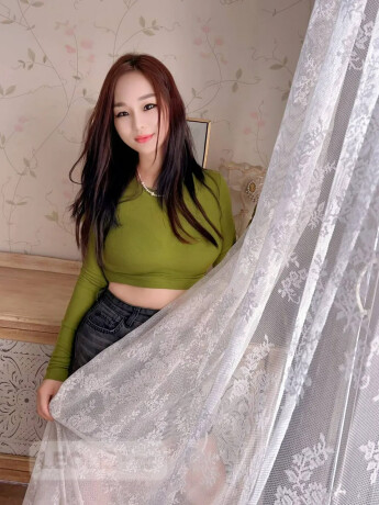 metro-snowdondecariequeen-mary-100-real-new-female-escorts-in-montreal-canada-big-1