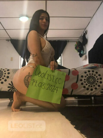 available-247-clean-smokefree-and-discreet-location-female-escorts-in-burnaby-canada-big-0