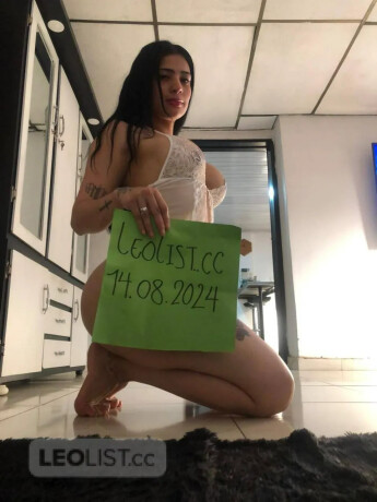 available-247-clean-smokefree-and-discreet-location-female-escorts-in-burnaby-canada-big-1