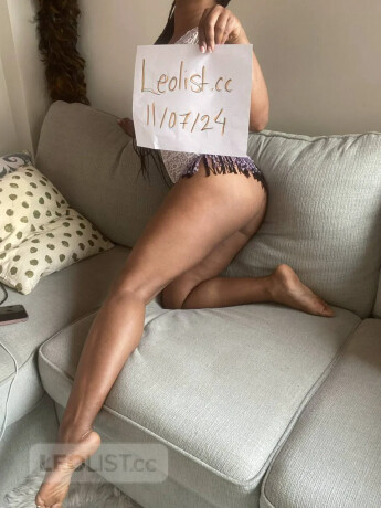 outcalls-to-anywhere-shoot-me-a-message-female-escorts-in-vancouver-canada-big-4
