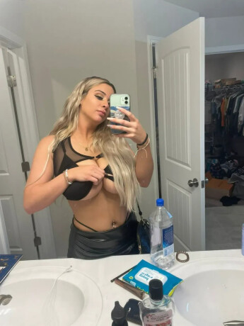 im-available-for-fun-hookup-and-massage-100-legit-hmu-snap-aiteaiye-female-escorts-in-vancouver-canada-385-376-8723-big-3