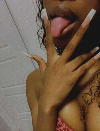 sapphire-female-escorts-in-sarnia-canada-34-32870140-big-4