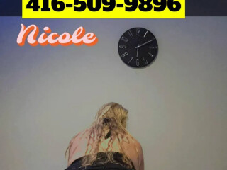 nicole-female-escorts-in-toronto-canada
