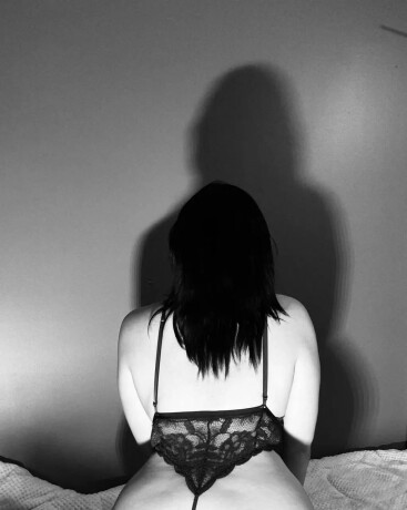 mia-miller-female-escorts-in-greater-sudbury-canada-64-76-967-483-big-2