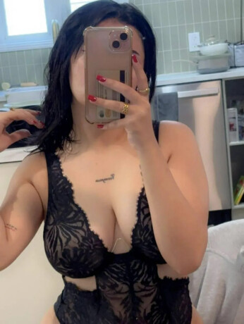 maeva-female-escorts-in-montreal-canada-43-889-90941-big-0