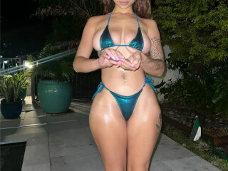 treasure-female-escorts-in-saskatoon-canada