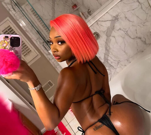kelly-female-escorts-in-oakville-canada-64-7-931-2735-big-0