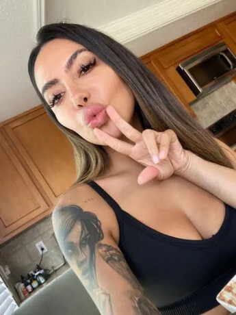 laura-female-escorts-in-oshawa-canada-337-393-0262-big-2