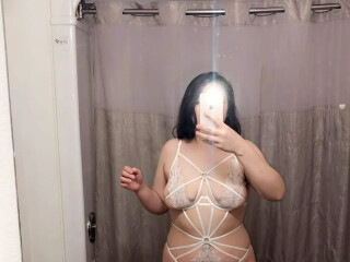 angel-white-female-escorts-in-scarborough-canada-43-7286-3469