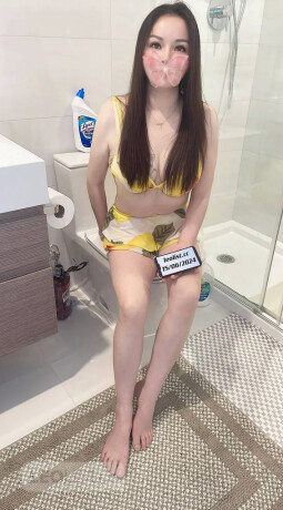 beautiful-new-young-hot-shaved-pussy-female-escorts-in-richmond-canada-big-1