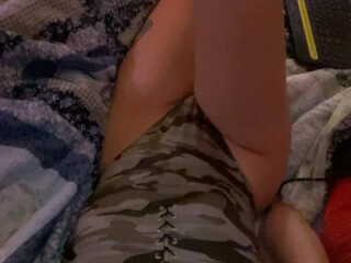 party-girl-at-halifax-hotel-for-incalls-female-escorts-in-halifax-canada