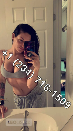 im-always-available-to-fuck-you-hard-and-suck-on-your-balls-female-escorts-in-burlington-canada-big-1