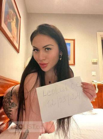 available-book-me-now-female-escorts-in-mississauga-canada-big-0