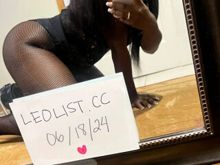 outcall-chocolate-female-escorts-in-brampton-canada