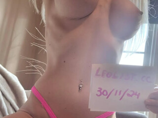 paris-2892577386-female-escorts-in-burlington-canada-2892577386