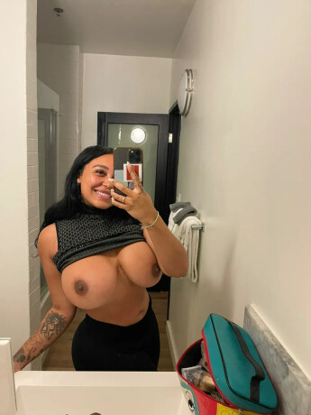 cynthia-female-escorts-in-oshawa-canada-56-22159918-big-0