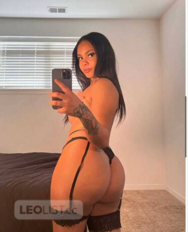 sextouch-kisses-female-escorts-in-mississauga-canada-big-3