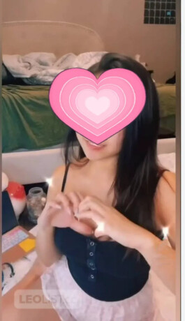 young-and-sexy-south-asian-girls-female-escorts-in-toronto-canada-big-3
