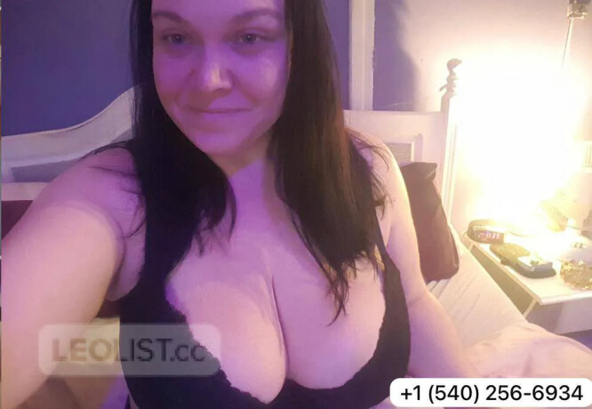 best-of-best-female-escorts-in-saskatoon-canada-big-1