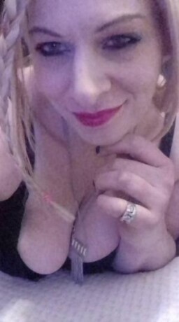 paris-female-escorts-in-niagara-falls-canada-1-365-400-0505-big-3