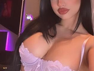 carol-female-escorts-in-toronto-canada