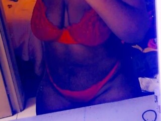 juicyhennessey-female-escorts-in-toronto-canada