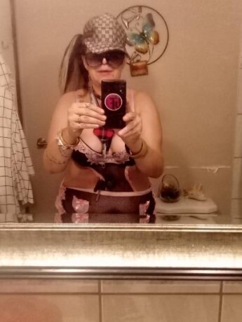 coco-female-escorts-in-edmonton-canada-1-825-419-3736-big-1
