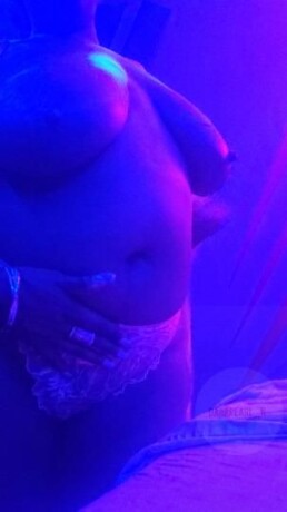 nubia-female-escorts-in-ottawa-canada-1-587-600-2285-big-2