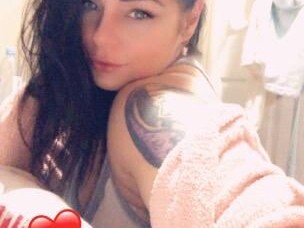 ayla-female-escorts-in-edmonton-canada