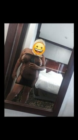 trxie-female-escorts-in-toronto-canada-1-416-300-4606-big-0
