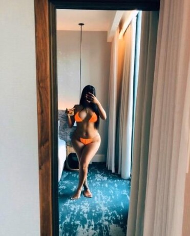 dhalia-female-escorts-in-toronto-canada-1-647-486-3332-big-0