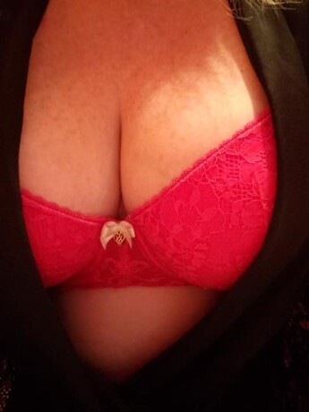 gemma-female-escorts-in-hamilton-canada-1-289-975-3365-big-0