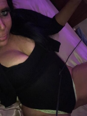 skylar-female-escorts-in-niagara-falls-canada-1-289-389-0212-big-4