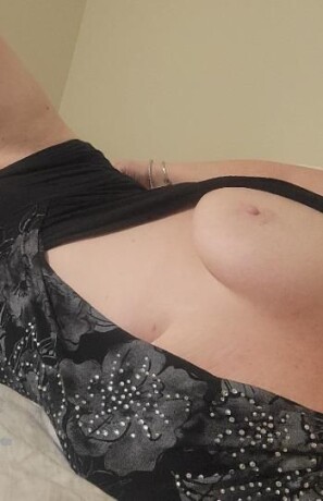 dawn-female-escorts-in-kitchener-canada-1-226-750-5060-big-2