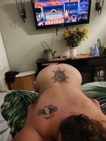 kween-female-escorts-in-london-canada-1-647-409-4676-big-0
