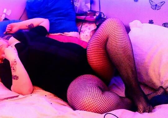zoey-female-escorts-in-red-deer-canada-1-780-887-8649-big-4